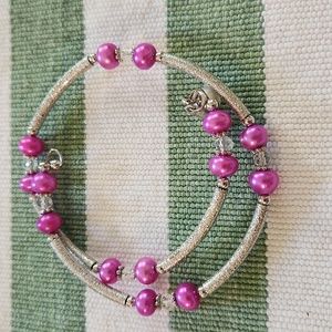 Vantel Pearls B2993 Memory Wire Bracelet Fuchsia Fusion Pearl with white pearl